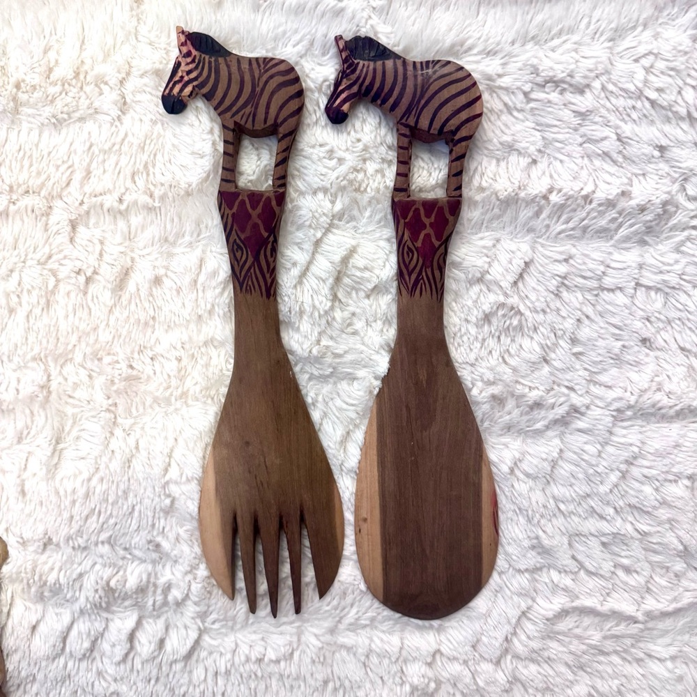 Handcrafted Wooden Animal Utensil Set of 8 safari animals beautiful Tanzanian - Picture 5 of 7